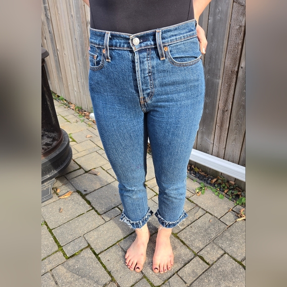 Levi Jeans - Picture 4 of 5